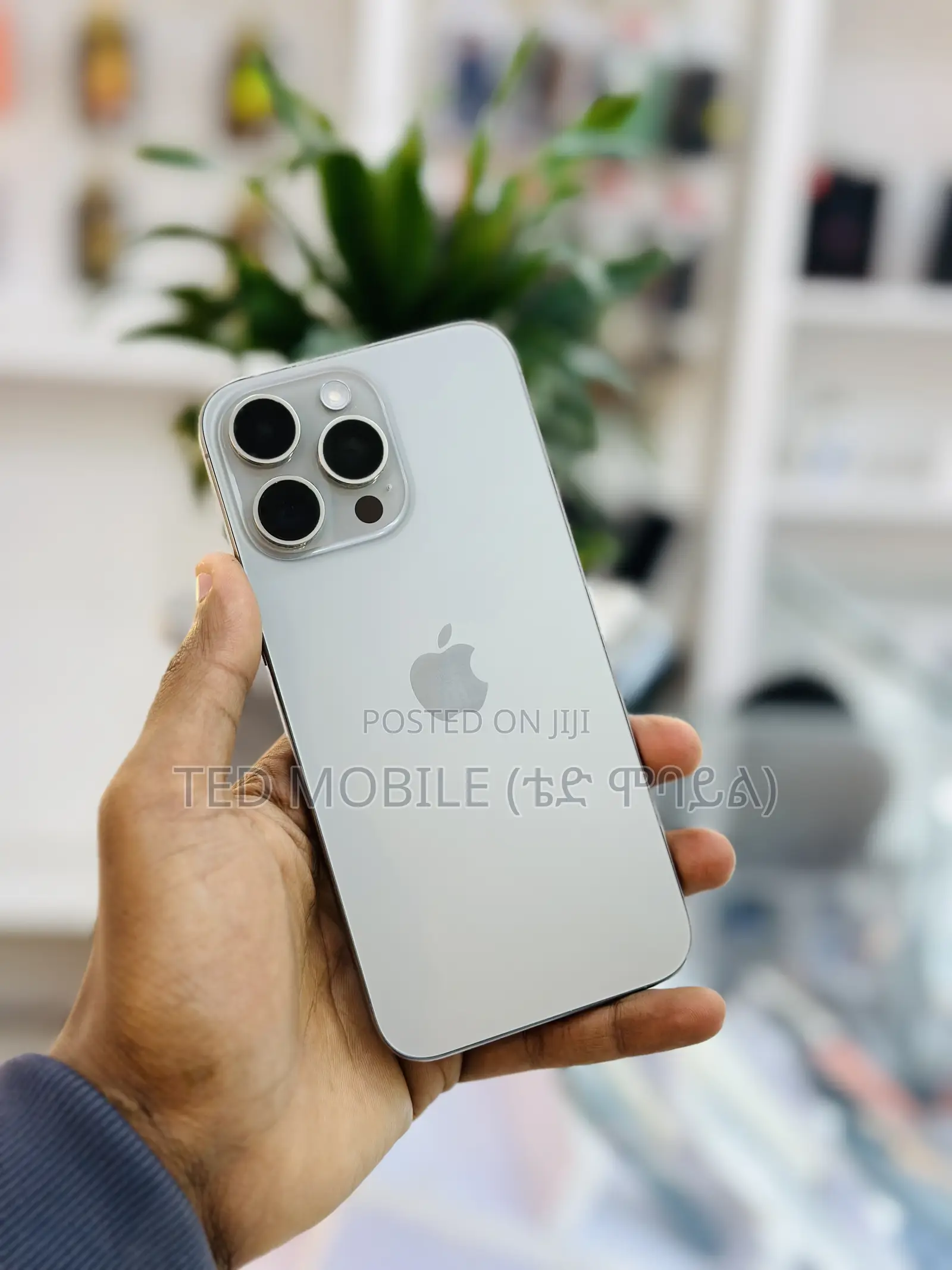 New Apple iPhone 15 Pro Max 256 GB