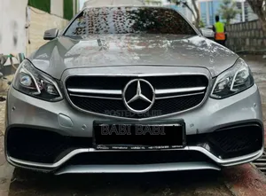 Photo - Mercedes-Benz E53 AMG AMG E 53 4MATIC+ 2019 Gray