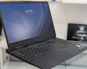 New Laptop Lenovo LOQ 15IRH8 16GB Intel Core I5 SSD 512GB