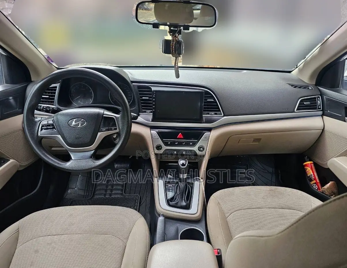 Hyundai Elantra 2017 White