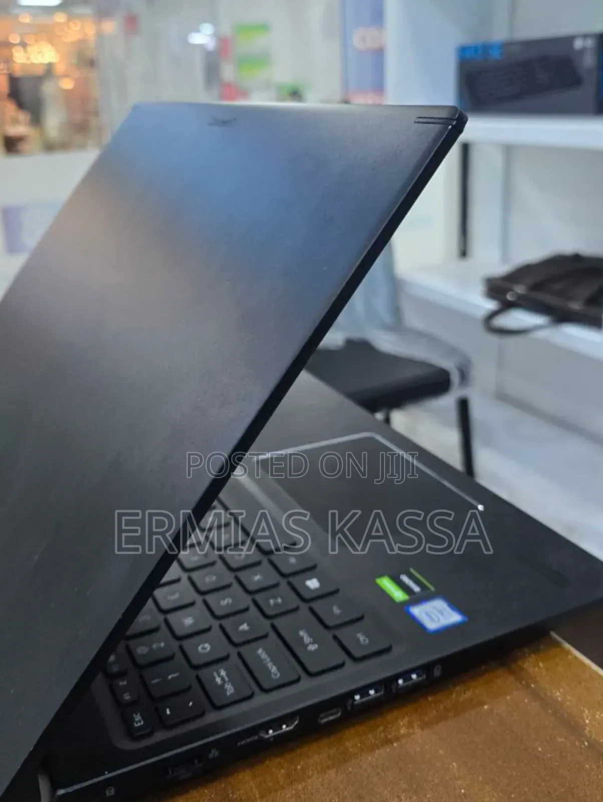 New Laptop Lenovo Legion 5 16GB AMD Ryzen 5 SSD 512GB