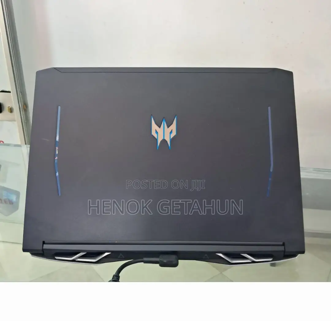 New Laptop Acer Predator Helios 300 16GB Intel Core I9 SSD 512GB