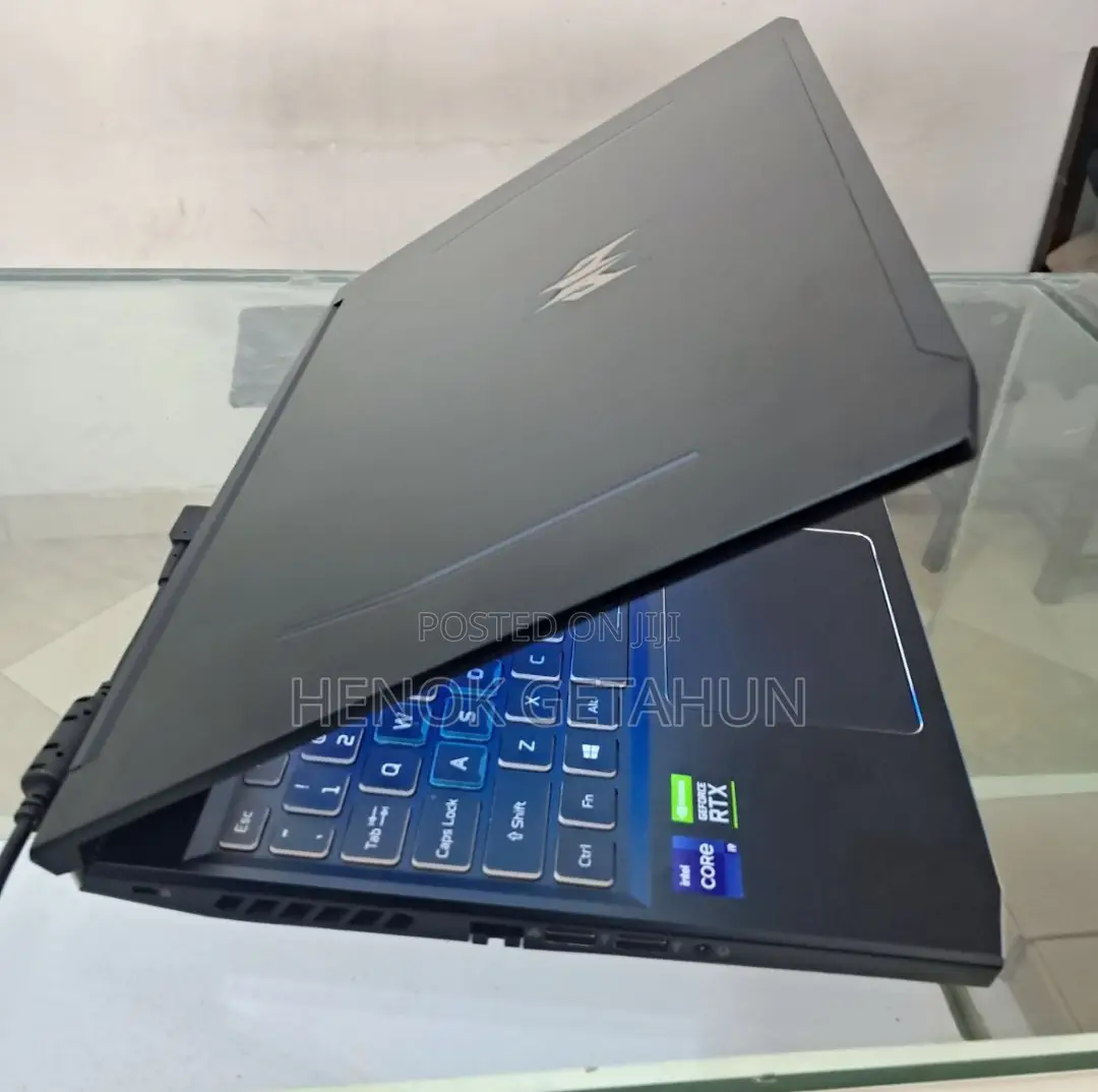 New Laptop Acer Predator Helios 300 16GB Intel Core I9 SSD 512GB