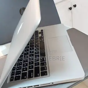 Photo - New Laptop Apple MacBook Pro 2011 8GB Intel Core I5 HDD 320GB