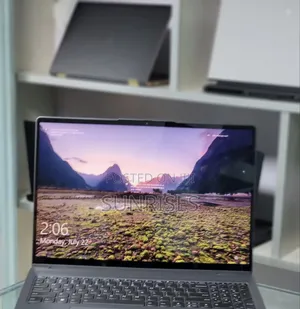 Photo - New Laptop Lenovo Yoga 9i 32GB Intel Core I7 SSD 1T