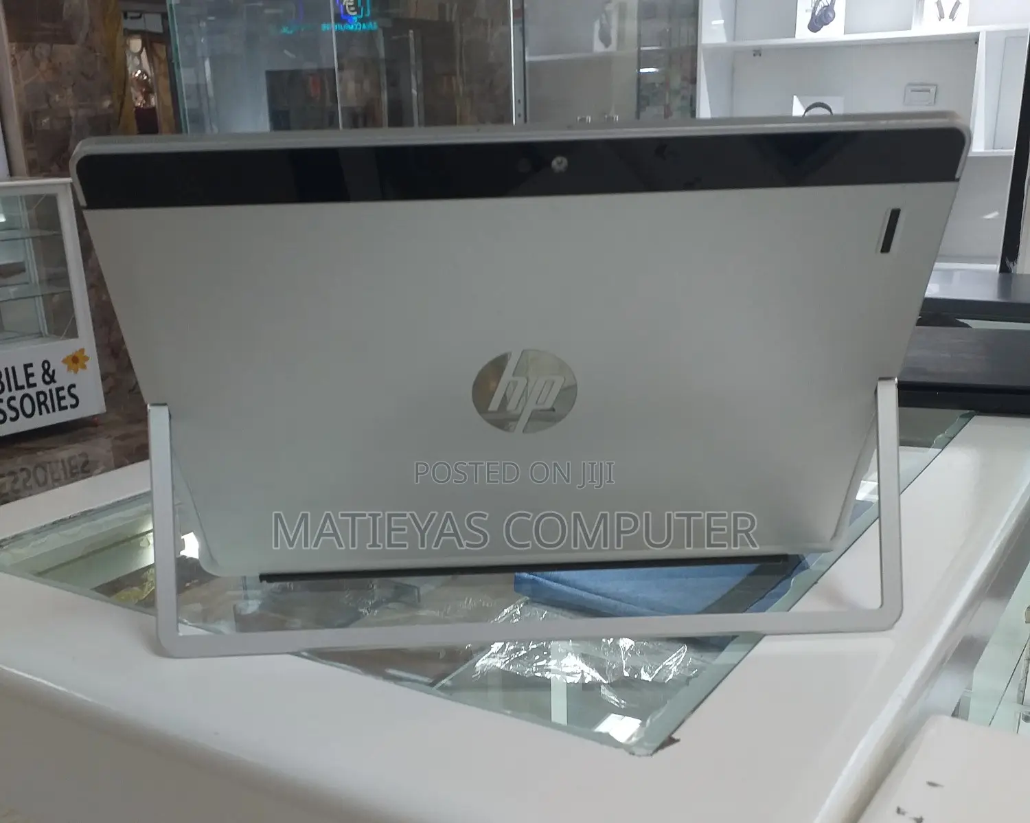 New Laptop HP X2 210 G2 8GB Intel Core M SSD 256GB