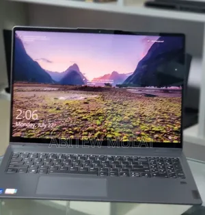 Photo - New Laptop Lenovo Yoga 9i 32GB Intel Core I7 SSD 1T