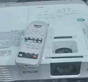 Brand New EPSON Projetor!