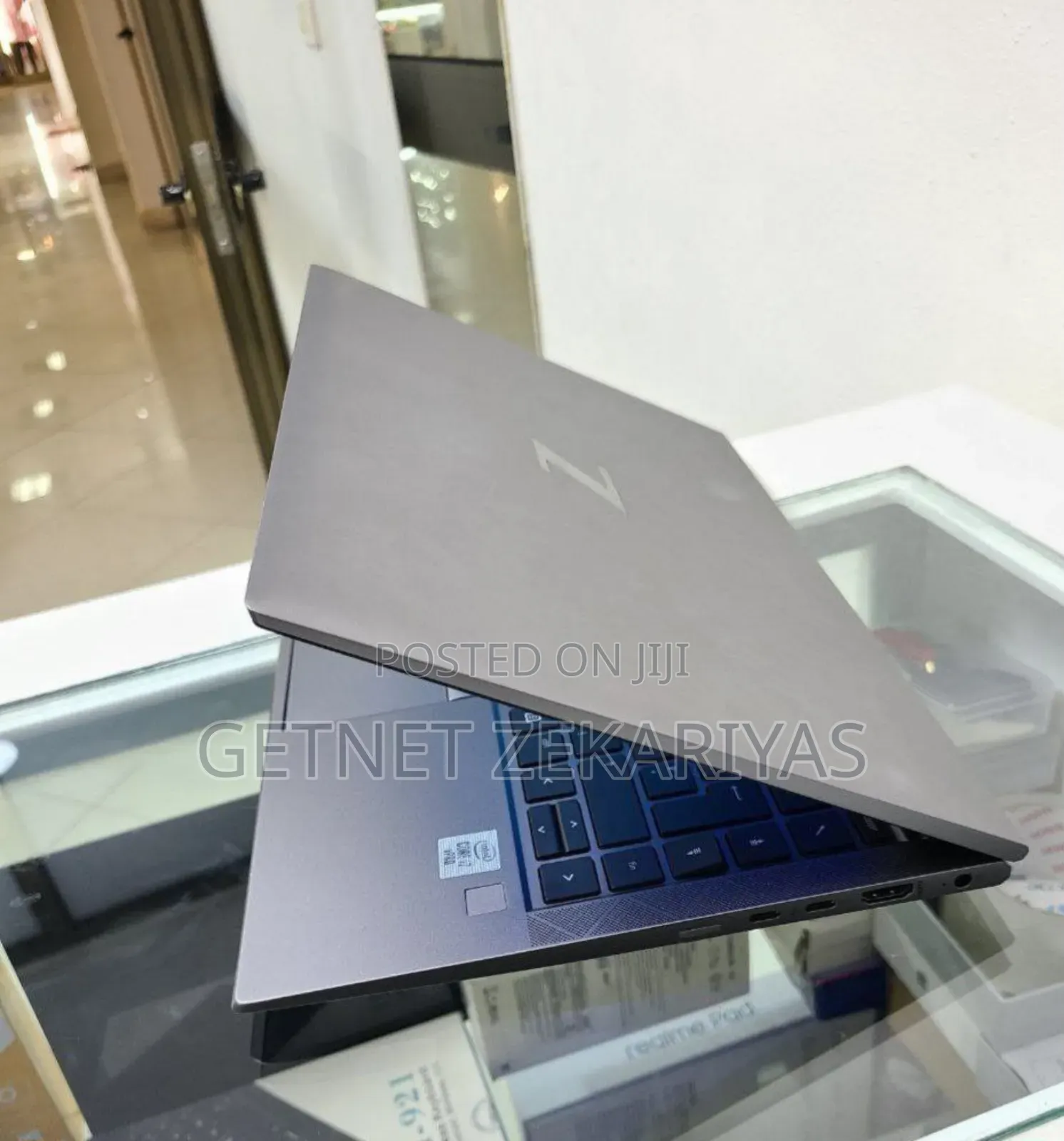 New Laptop HP 14-Dq1025cl 16GB Intel Core I5 SSD 512GB