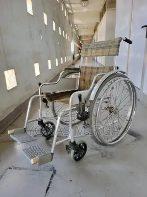 Rental Wheelchair+Easy to Carry and Super Load Bearing