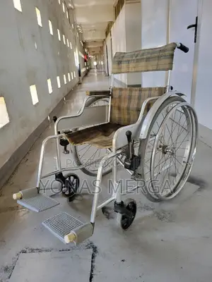 Rental Wheelchair +Who Have Injuries to Their Legs and Feet