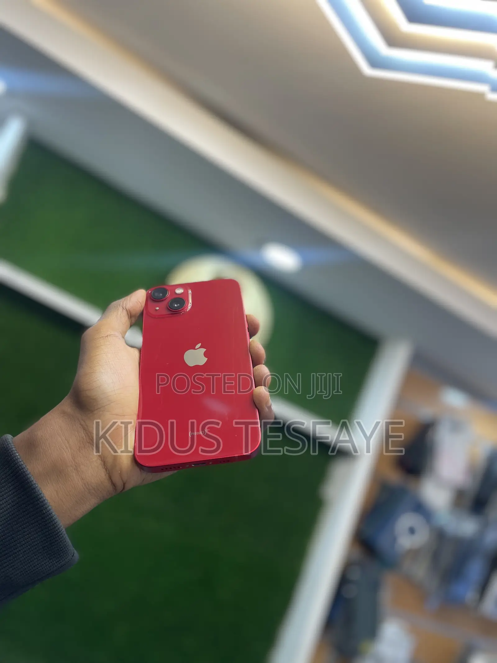 Apple iPhone 13 128 GB Red