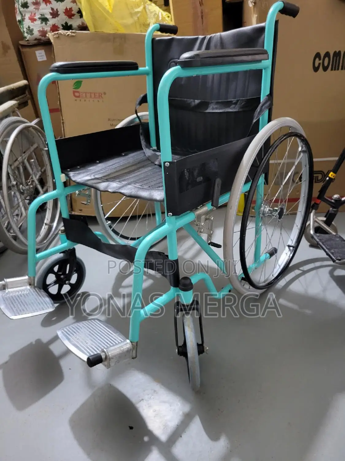 Used Wheelchair +24" Rear Spoke Wheels With Solid PU Tyre