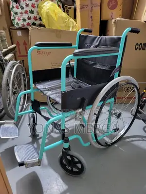Wheelchairs Folding Self Propel:Capacity 150kg,Fold