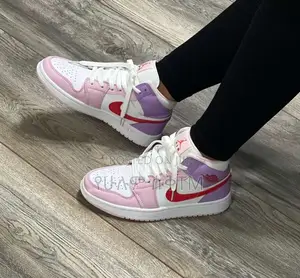 Photo - Original Air Jordan 1 Mid ‘Valentines Day’ Shoes