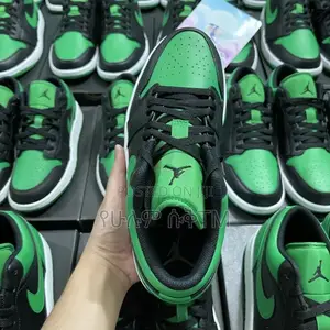 Original Air Jordan 1 Low ‘Lucky Green’ Shoes