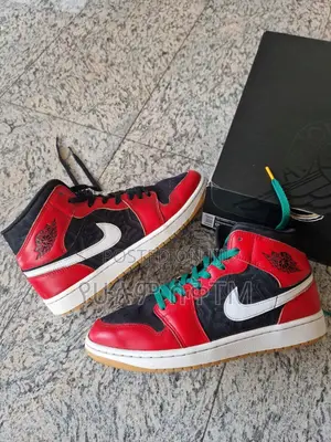 Original Air Jordan Mid SE ‘Christmas’ Shoes