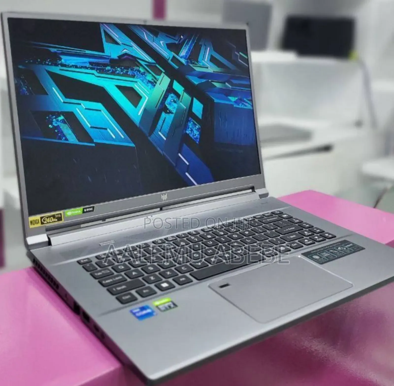 New Laptop Acer Predator Triton 500 SE 16GB Intel Core I7 SSD 2T