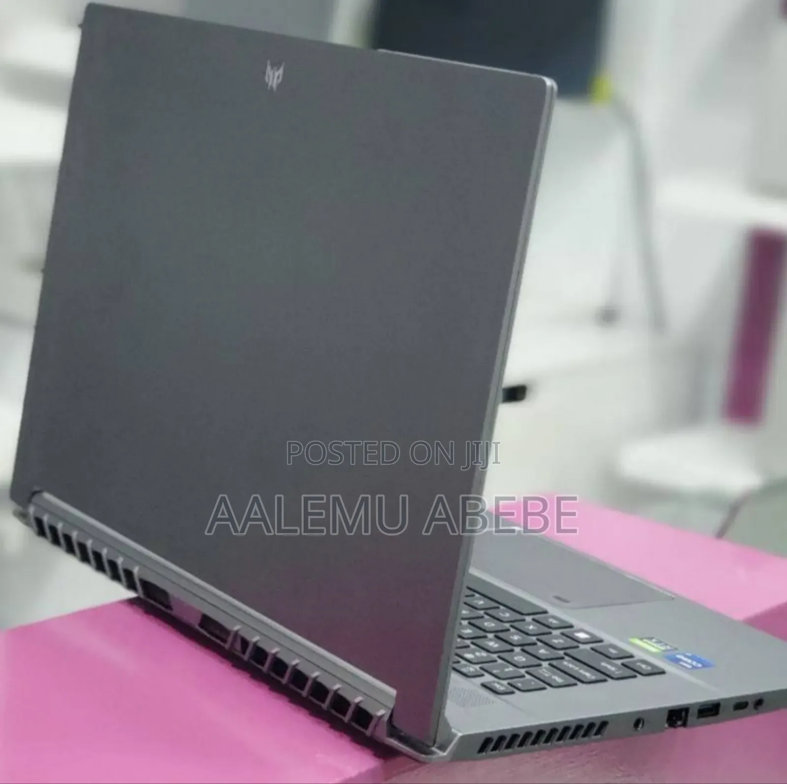 New Laptop Acer Predator Triton 500 SE 16GB Intel Core I7 SSD 2T