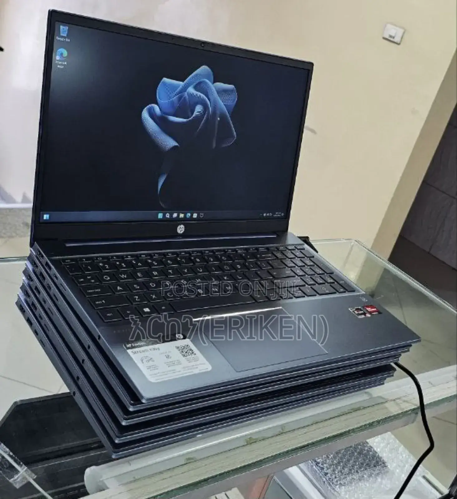 New Laptop HP Pavilion 15 8GB AMD Ryzen 5 SSD 512GB