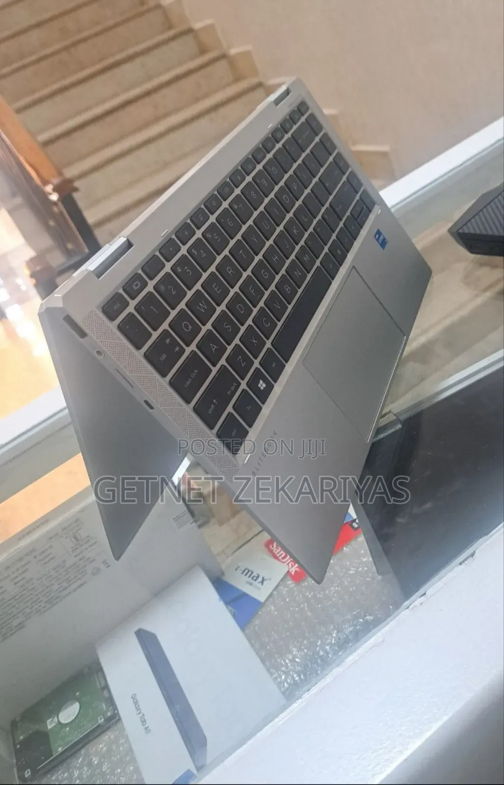 New Laptop HP EliteBook X360 1030 G8 8GB Intel Core I5 SSD 256GB