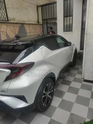 New Toyota Hilux 2021 White