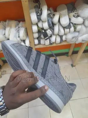 Photo - Adidas Old School Master Quality