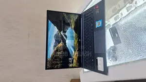 New Laptop HP Pavilion 15 8GB AMD Ryzen 5 SSD 512GB