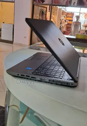 New Laptop HP 8GB Intel Core I5 SSD 1T