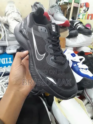 Photo - Nike Zoom Sneakers Master Quality
