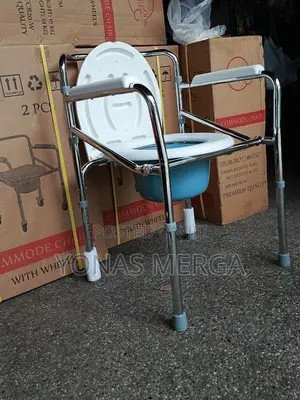 Toilet Chair+Popo Seat+Safe and Convenient Toilet Bucket