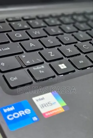 Photo - New Laptop Asus VivoBook 15 X505BA 16GB Intel Core I5 SSD 512GB