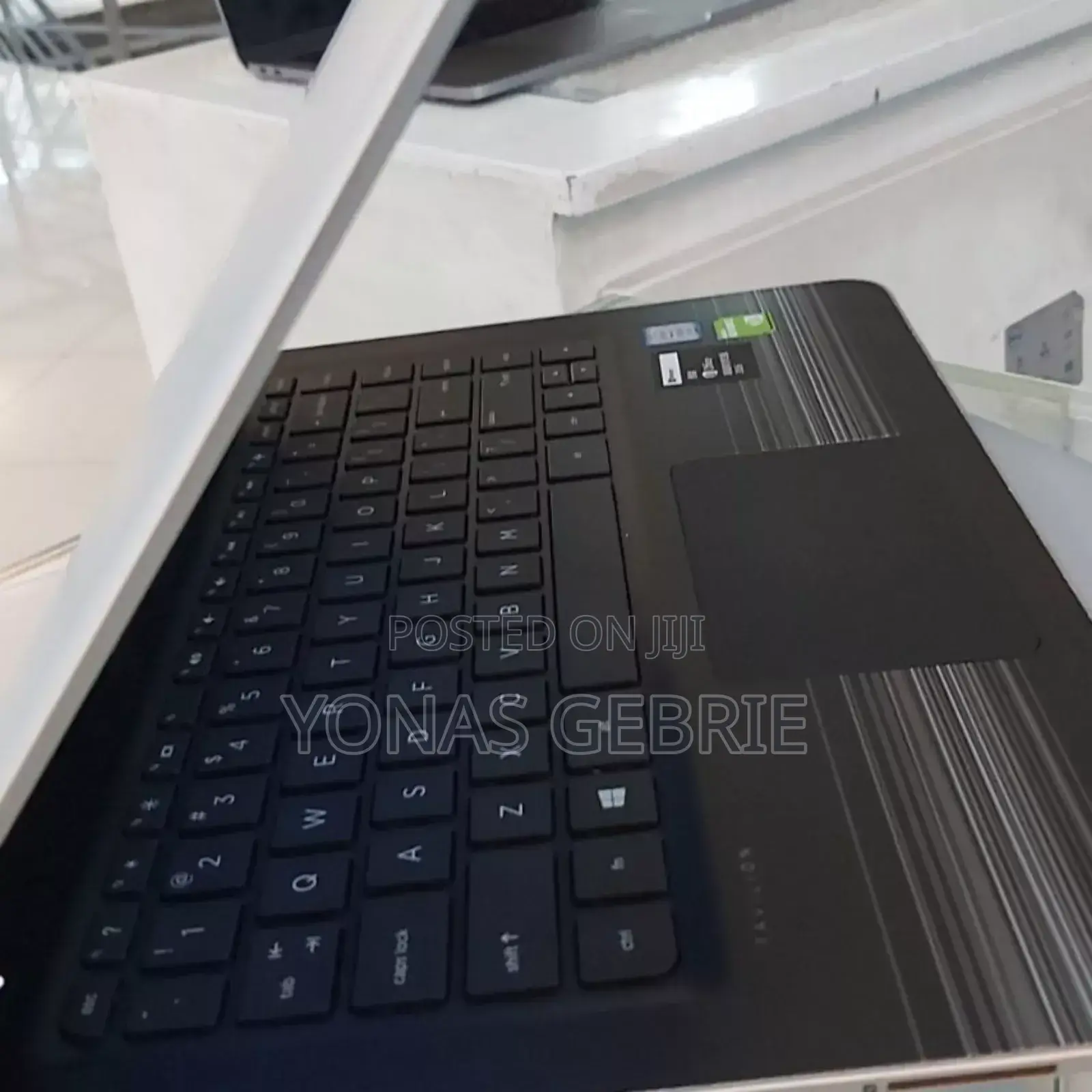 New Laptop HP Pavilion 15 8GB Intel Core I5 HDD 500GB