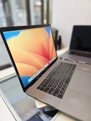 New Laptop Apple MacBook Pro 2018 32GB Intel Core I9 SSD 1T