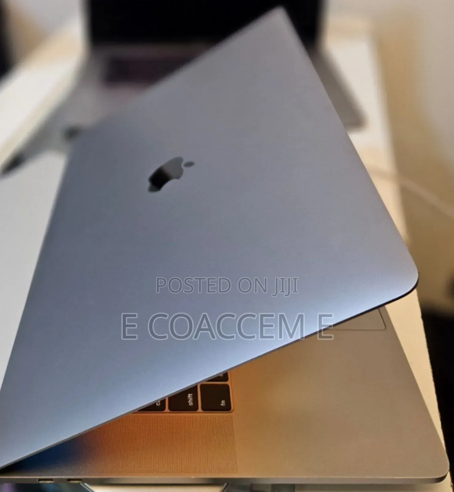 New Laptop Apple MacBook 32GB Intel Core I9 SSD 1T