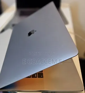 New Laptop Apple MacBook 32GB Intel Core I9 SSD 1T