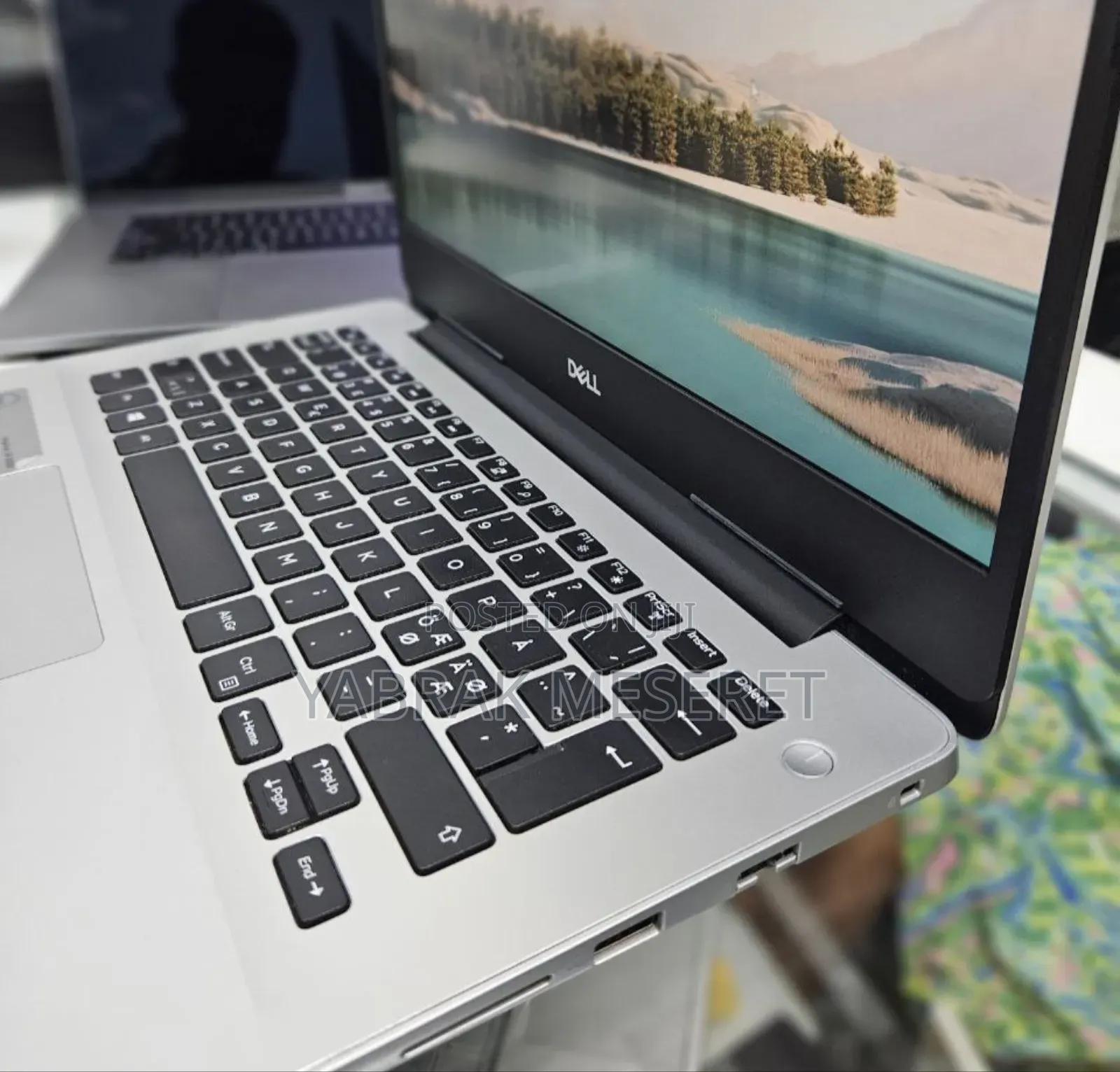 New Laptop Dell 8GB AMD Ryzen 5 SSD 256GB