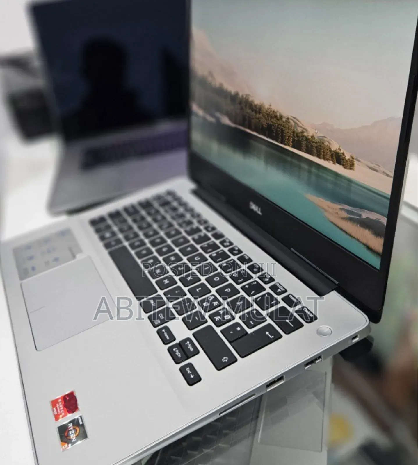 New Laptop Dell Inspiron 5548 8GB AMD Ryzen 5 SSD 256GB