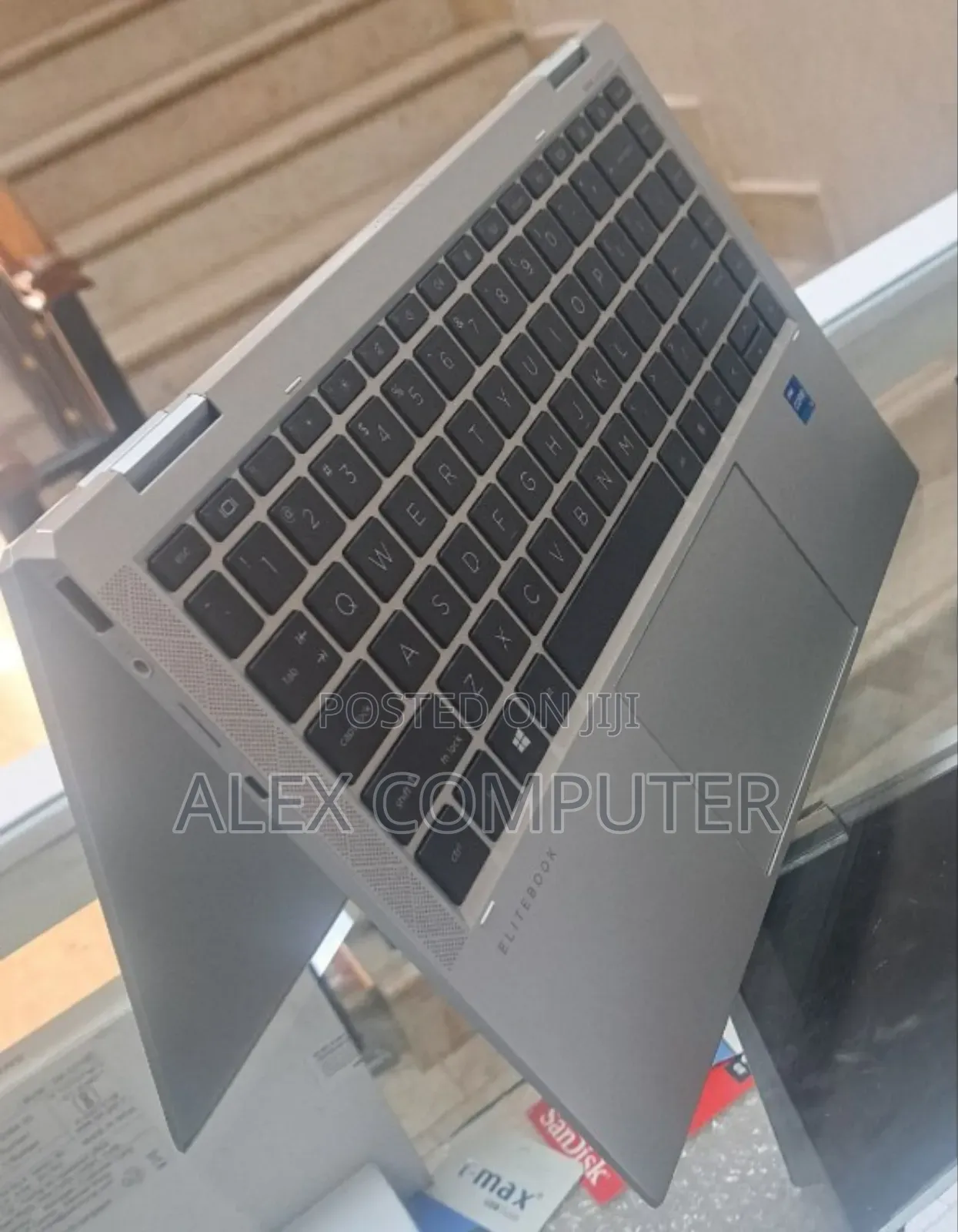 New Laptop HP Envy X360 8GB Intel Core I5 SSD 512GB