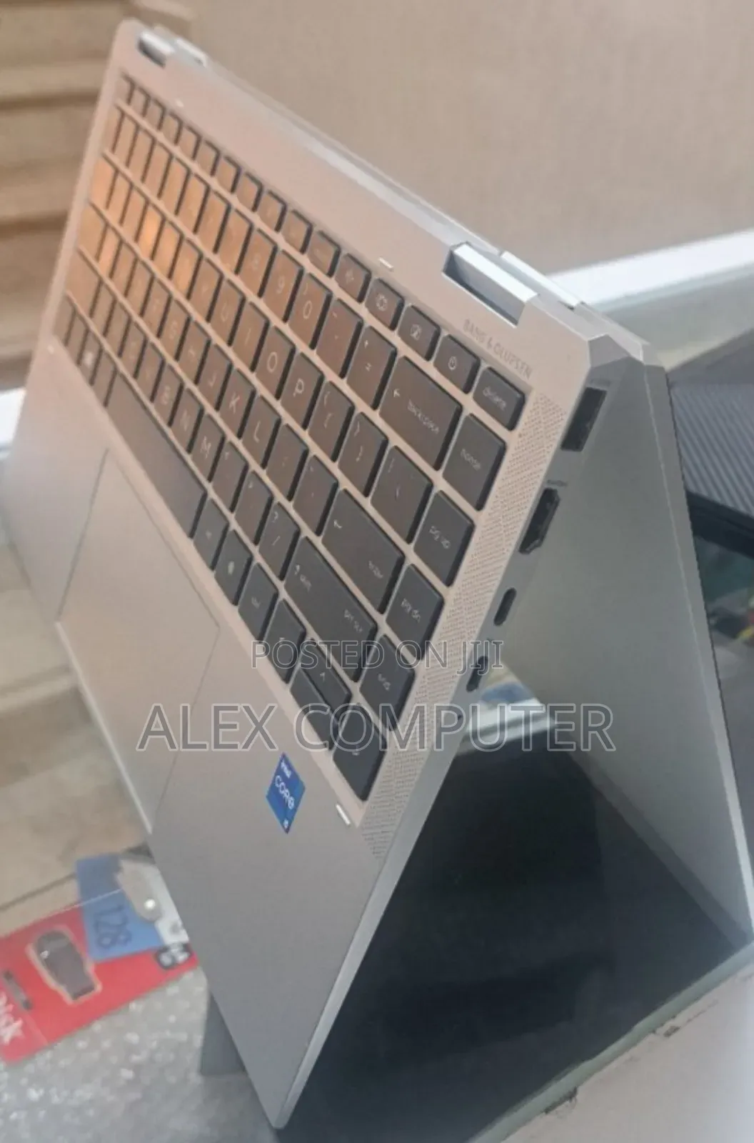 New Laptop HP Envy X360 8GB Intel Core I5 SSD 512GB