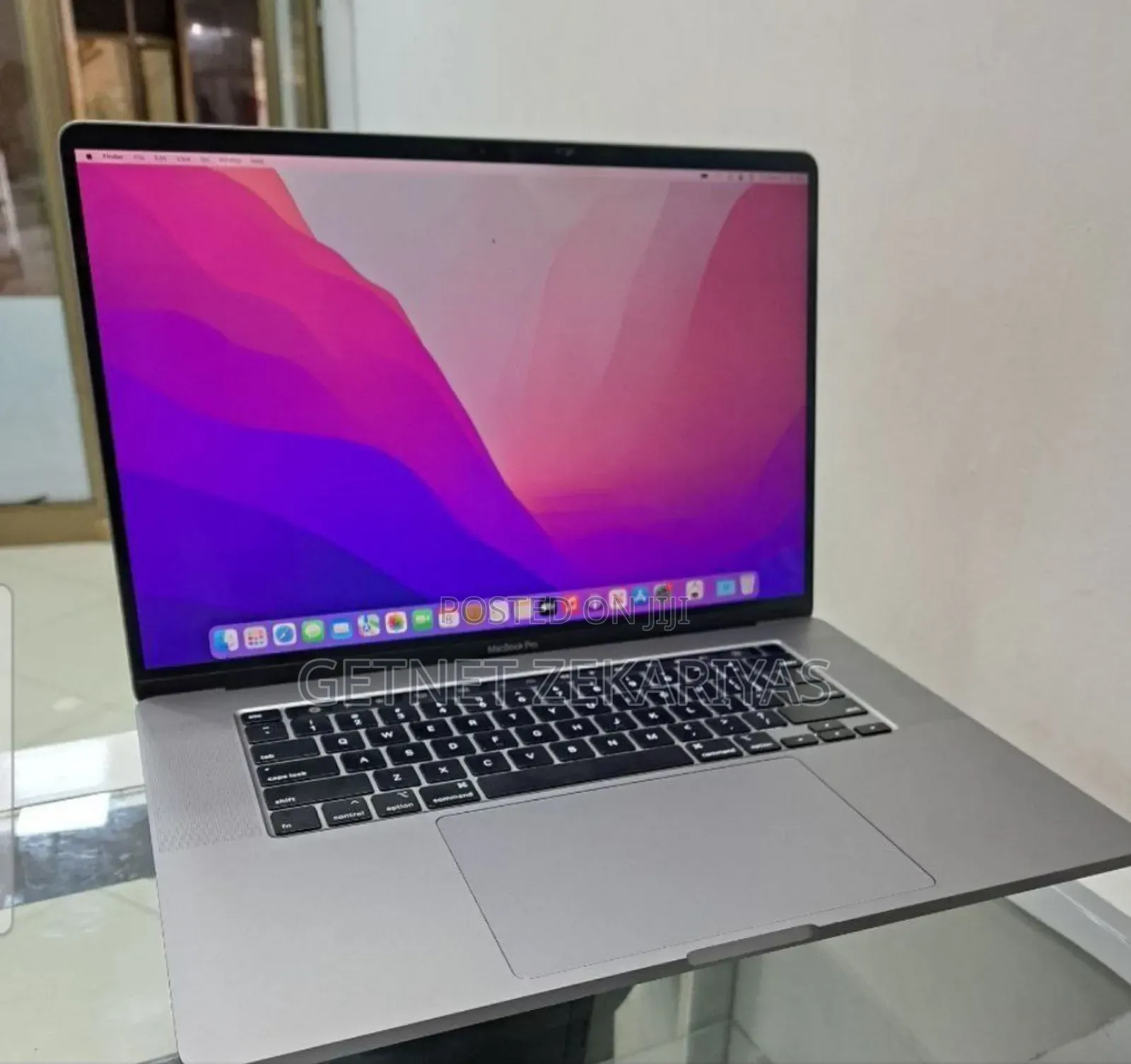 New Laptop Apple MacBook Pro 2019 16GB Intel Core I9 SSD 1T