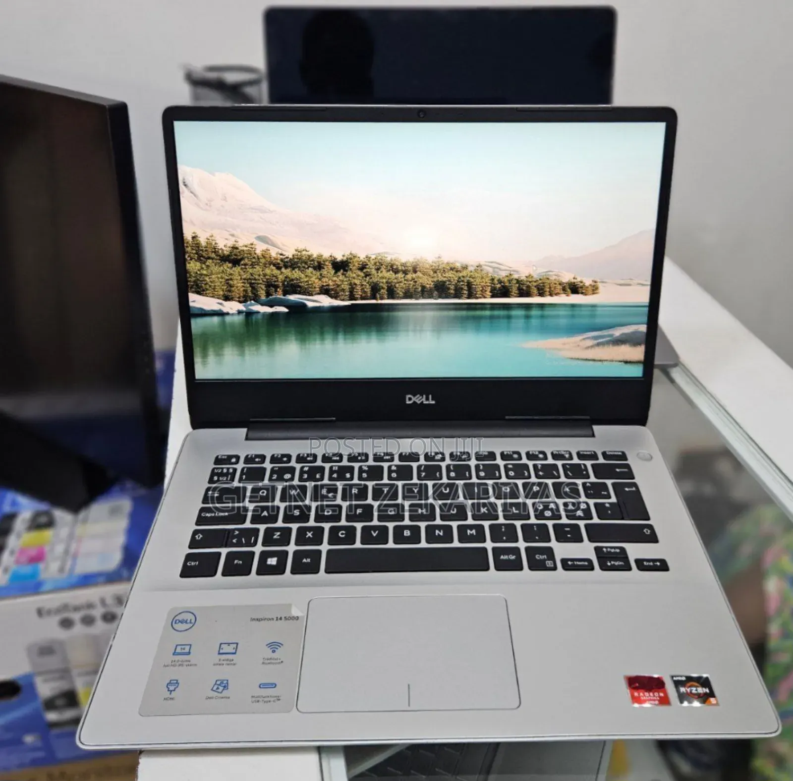 New Laptop Dell Inspiron 5559 8GB AMD Ryzen 5 SSD 256GB