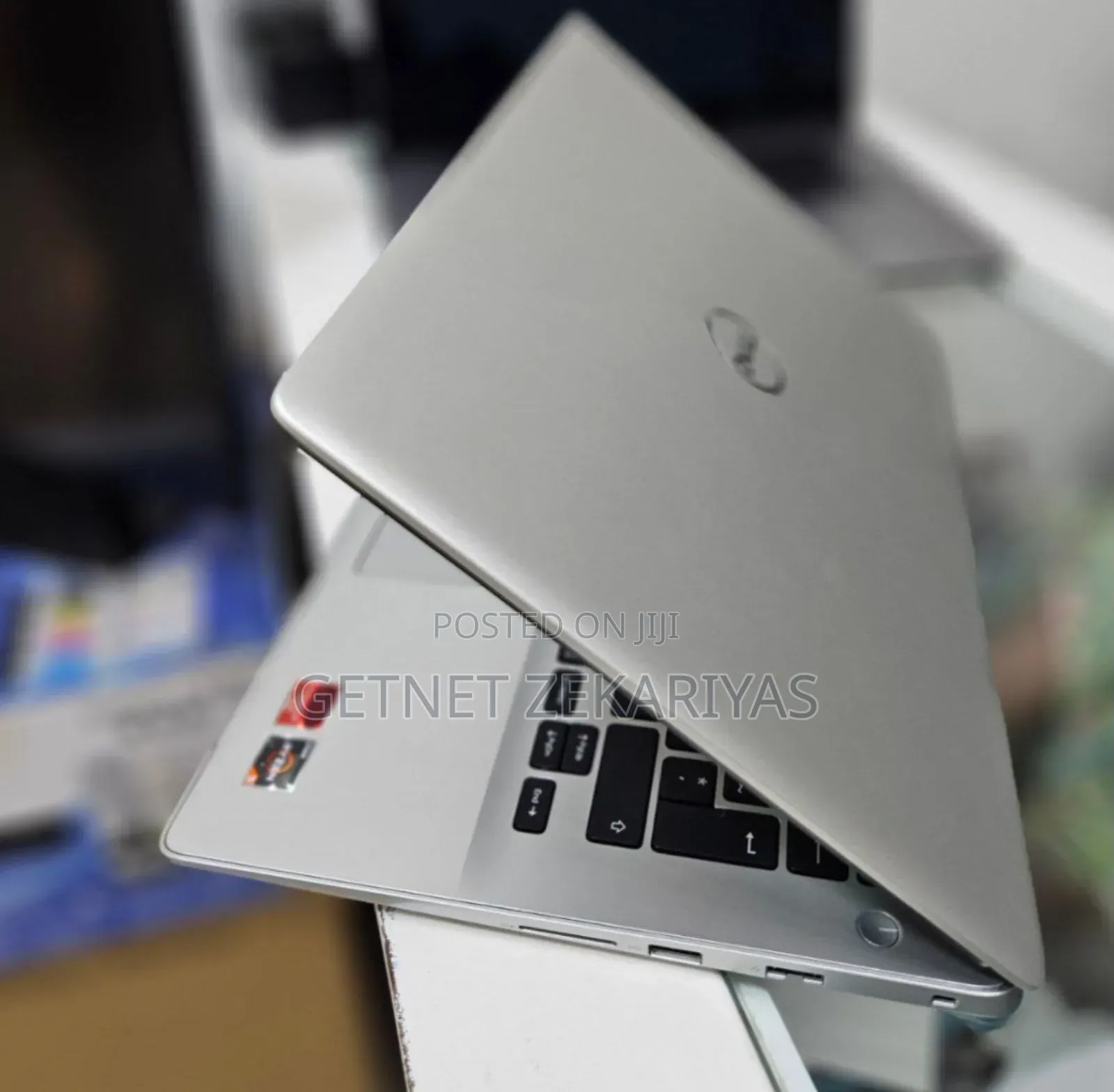 New Laptop Dell Inspiron 5559 8GB AMD Ryzen 5 SSD 256GB