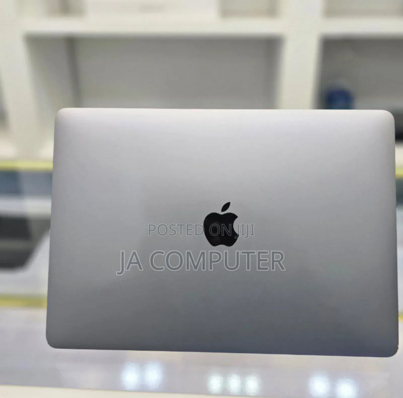 New Laptop Apple MacBook Pro 2021 M1 8GB Apple M1 SSD 256GB