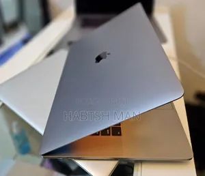 New Laptop Apple MacBook Pro 2018 32GB Intel Core I9 SSD 1T