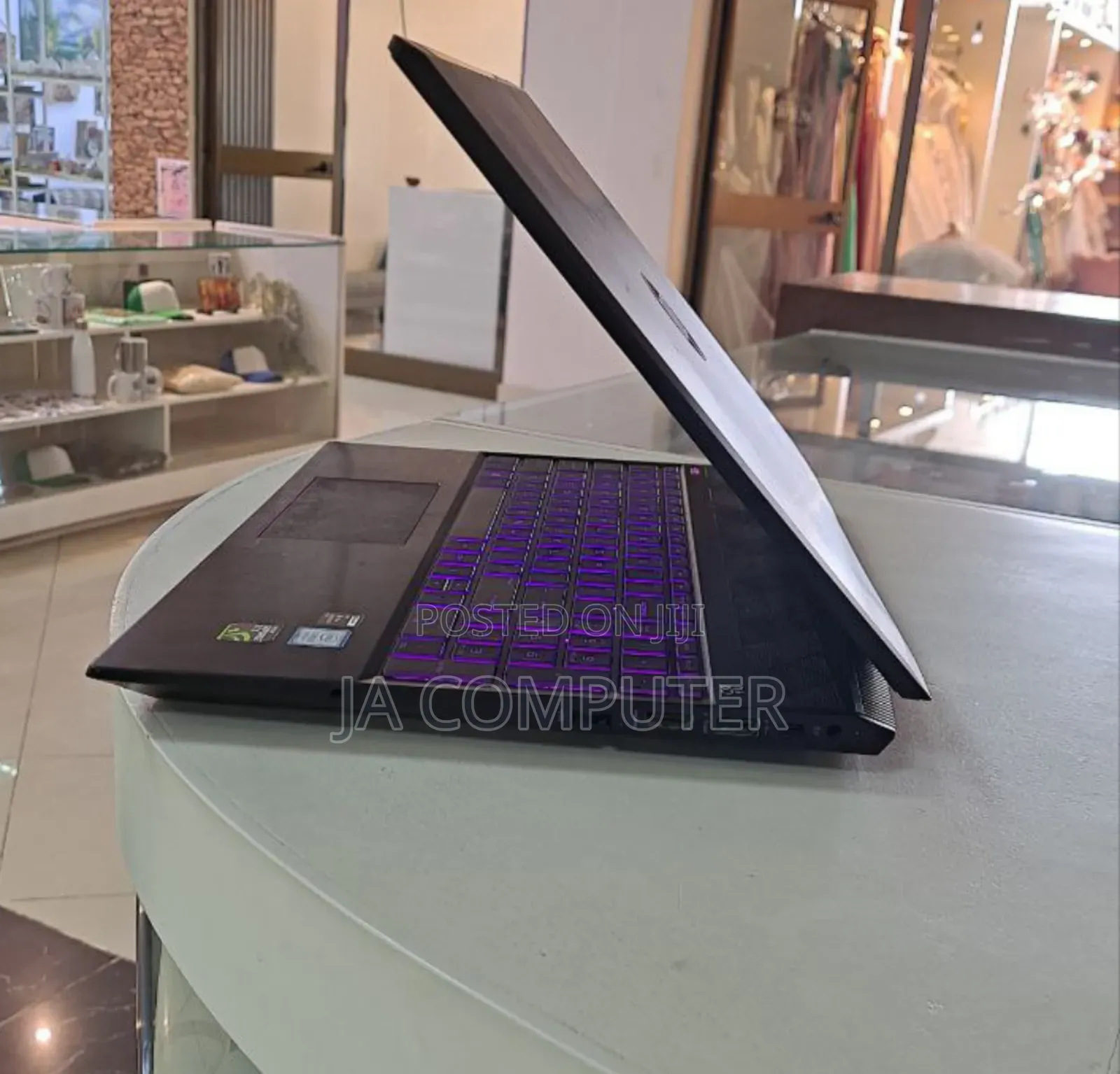 New Laptop HP Pavilion Power 15 8GB Intel Core I5 SSHD (Hybrid) 1.5T