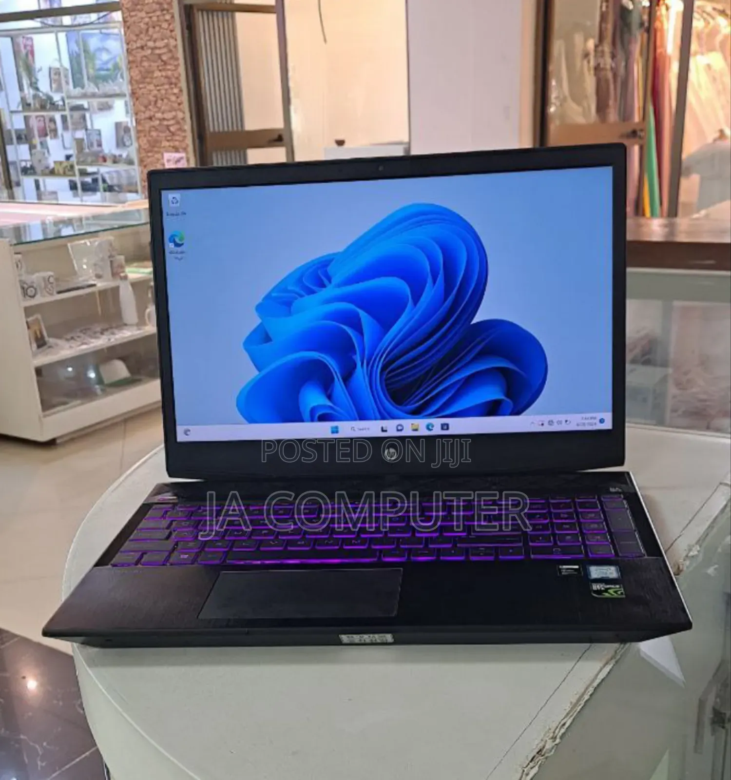 New Laptop HP Pavilion Power 15 8GB Intel Core I5 SSHD (Hybrid) 1.5T