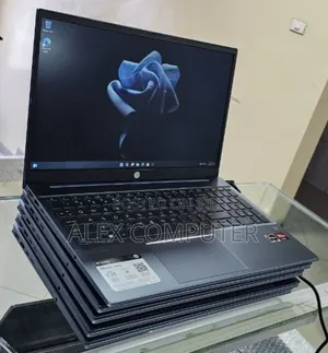 New Laptop HP Pavilion 15 8GB AMD Ryzen 5 SSD 512GB