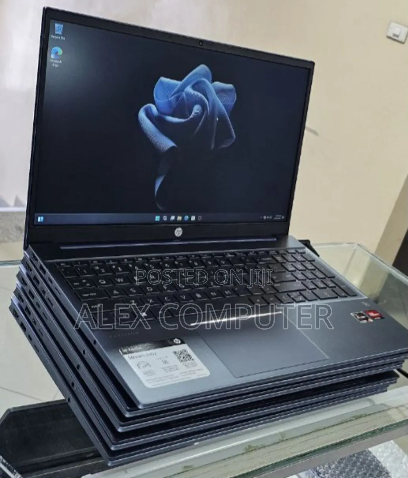 New Laptop HP Pavilion 15 8GB AMD Ryzen 5 SSD 512GB