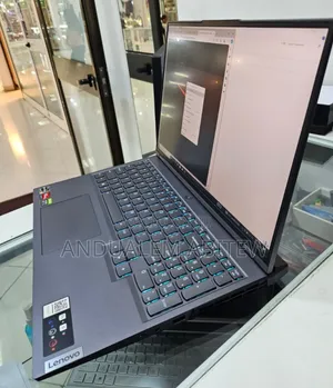 New Laptop Lenovo Legion 5 16GB AMD Ryzen 7 SSD 512GB